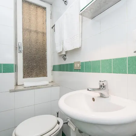 Spacious 2br In The Historic Center ローマ