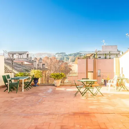 Spacious 2br In The Historic Center Róma