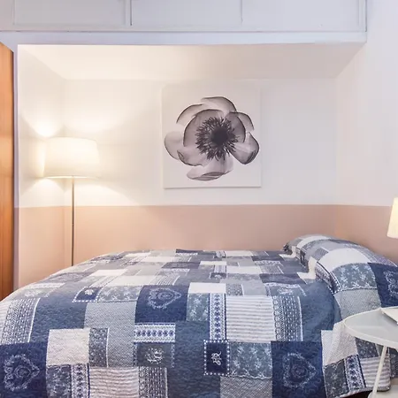 Spacious 2br In The Historic Center Apartman
