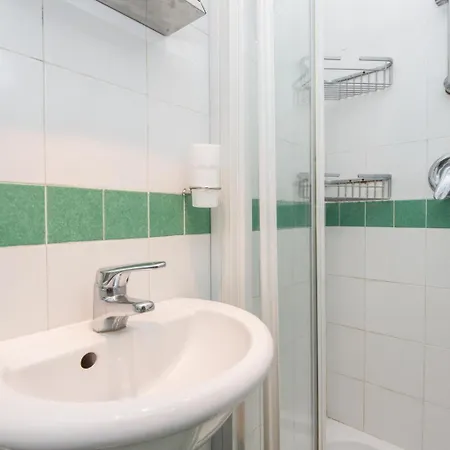 Spacious 2br In The Historic Center アパート