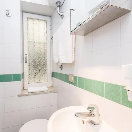 Spacious 2br In The Historic Center